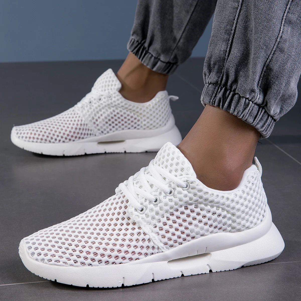 Aero Mesh Sneakers