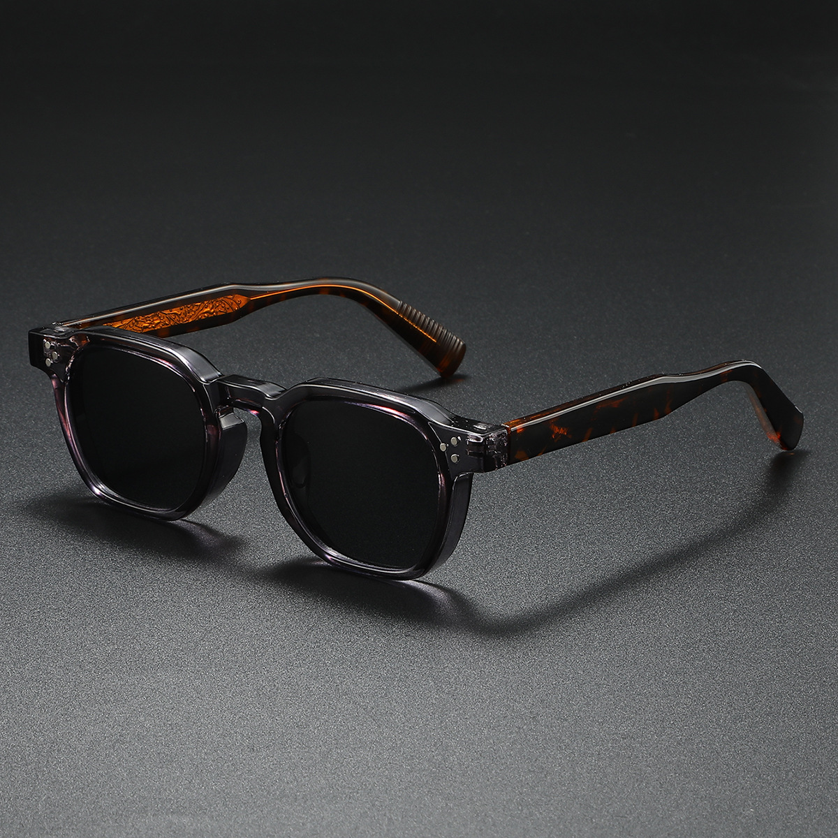 Henriksen Retro Sunglasses