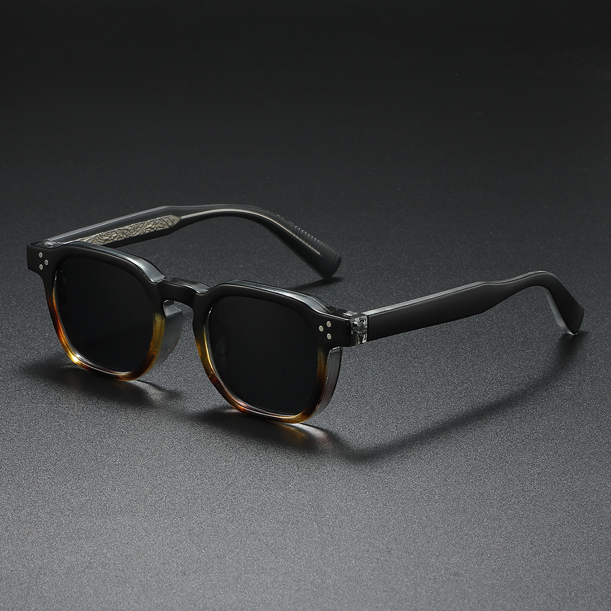 Henriksen Retro Sunglasses